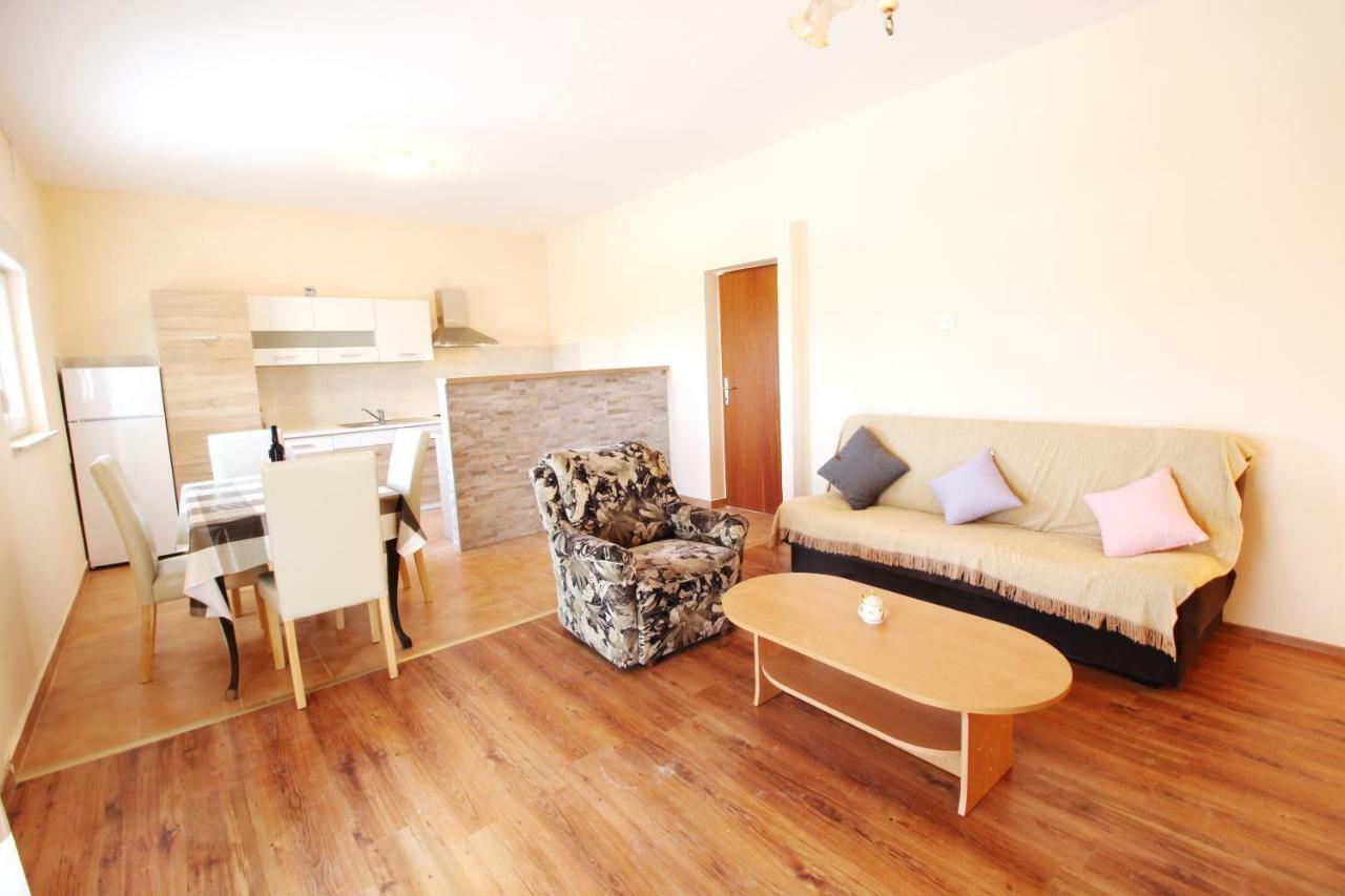 Sime Apartament *